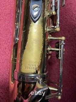 Andreas Eastman ETS240 Tenor Saxophone With Case And Stand