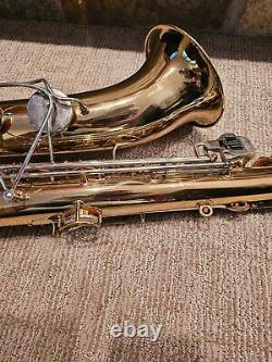 Buescher Aristocrat Tenor Saxophone Gold