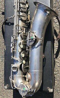Buescher true tone silver tenor saxophone Case