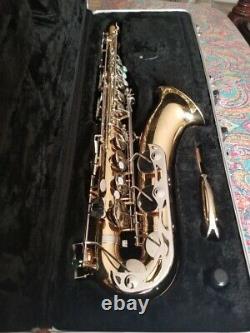Bundy BTS-300 Tenor Saxophone Laquer with Matching Case