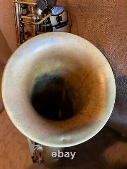 Eastman 52nd Street Tenor Saxophone with Theo Wanne Slant Sig 2 Mouthpiece