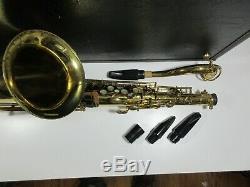 G02/ Vintage Selmer Signet Tenor Saxophone with Case