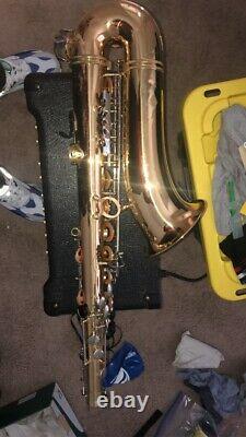 Jupiter JTS 687 Tenor Saxophone with Mouthpiece Extras, Strap, and Case