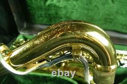 KING SUPER 20 TENOR SAXOPHONE SERIES V with CASE VERY GOOD CONDITION Early 1970's