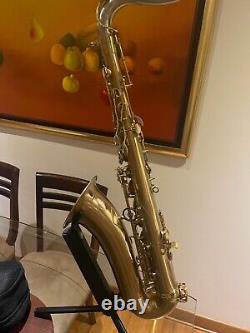 Saxophone tenor used