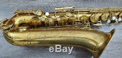 THE MARTIN COMMITTEE III TENOR SAXOPHONE With ORIGINAL CASE CIRCA. 1950 PRE-OWNED