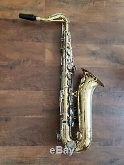 Tenor saxophone KING 615 U. S. A WITH CASE SERIAL NUMBER 890062