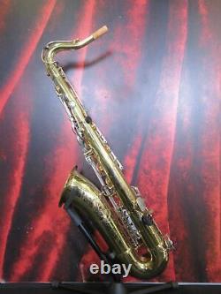 USED OXFORD BOOSEY & HAWKS TENOR SAXOPHONE With ORIG HARD SHELL CASE