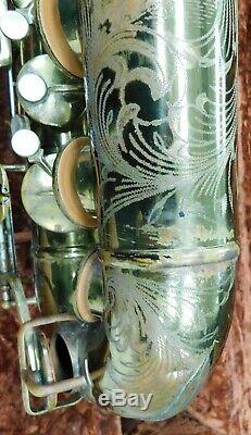 Vintage Buescher 400 Top Hat & Cane Tenor Saxophone in Original Hard Case