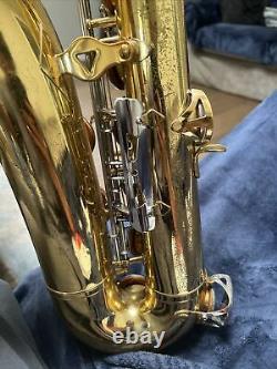 Vito-Yamaha Tenor Saxophone