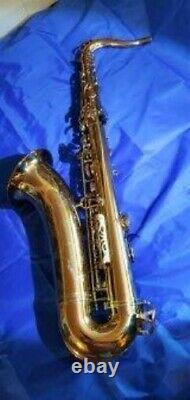 Yamaha Tenor Sax YTS-62 gold tone mint condition with case